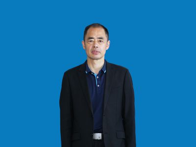 李炎海：中學化學教師，高級教師，湖北名師，來自黃岡分校，長期擔任清北班化學教學，學科功底深厚，教學作風扎實，教學成績突出，深受學生喜愛