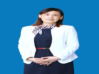 袁利平：遠恒佳學校小學部校長，中學高級教師，重慶市數(shù)學學科名師、重慶市教師培訓專家團隊成員、重慶市骨干教師，獲重慶市政府頒發(fā)的教學成果獎、國家級課題研究一等獎、重慶市優(yōu)課一等獎