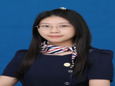 況雯:中學部英語,四川外國語大學英語語言文學學士，英語功底扎實，專業(yè)8級，教學經(jīng)驗豐富。教授學生3000人次以上；所在教學點英語單科上線率達96%