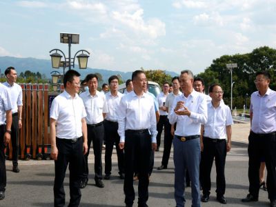 劉小強書記率領(lǐng)區(qū)領(lǐng)導(dǎo)集體調(diào)研遠恒佳學(xué)校———關(guān)注教育、關(guān)心教育、支持教育